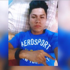 Meet your Posher, Ausencio